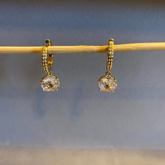 earrings - Picture 3 of 4